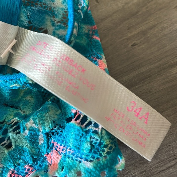 Victoria’s Secret “Date” Racerback Pushup Bra- 34A - Picture 3 of 4